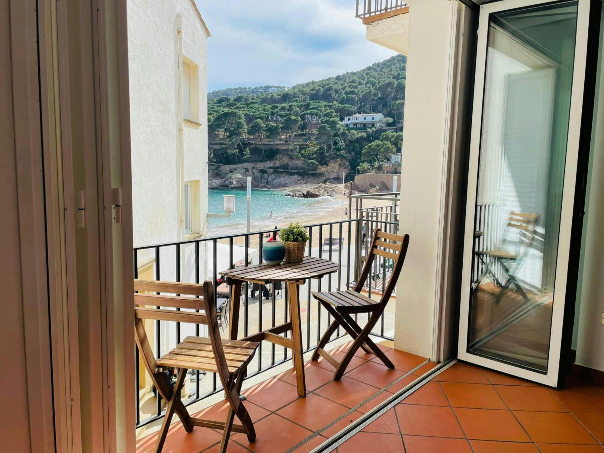 Tamariu Beach 1: Beachfront Wifi Up To 6 Ppl Экстерьер фото